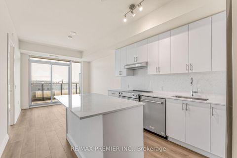 Photo 3 at 409 - 8960 Jane Street, Vellore Village, Vaughan