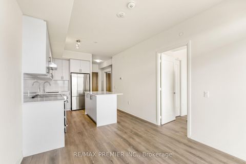 Photo 8 at 409 - 8960 Jane Street, Vellore Village, Vaughan