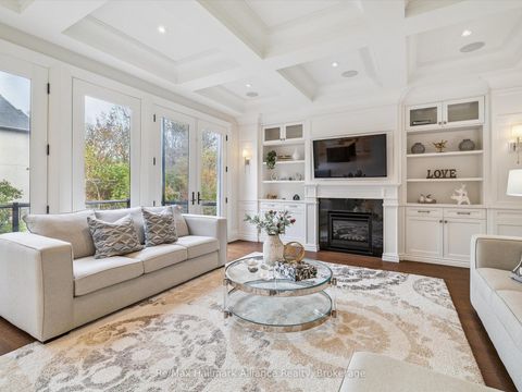 Photo 7 at 2032 Deramore Drive, FD Ford, Oakville