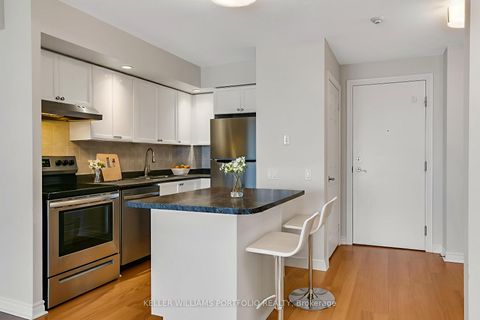 Photo 10 at 707 - 5229 Dundas Street W, City Centre West, Toronto