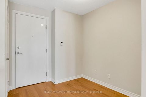 Photo 13 at 707 - 5229 Dundas Street W, City Centre West, Toronto