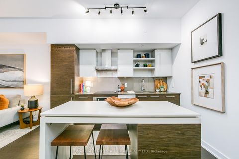 Photo 15 at 845 - 1030 King Street W, Niagara, Toronto