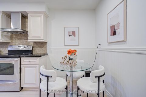 Photo 11 at 47 Colleen Street, Yorkhill, Vaughan