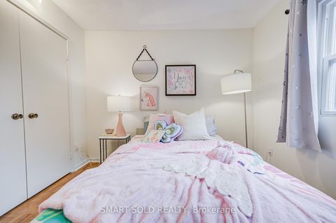 Photo 20 at 47 Colleen Street, Yorkhill, Vaughan