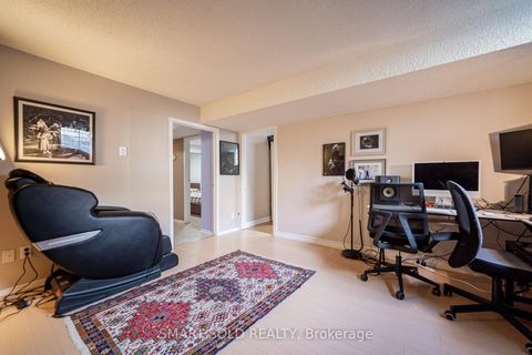 Photo 25 at 47 Colleen Street, Yorkhill, Vaughan