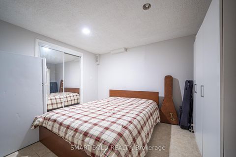 Photo 26 at 47 Colleen Street, Yorkhill, Vaughan