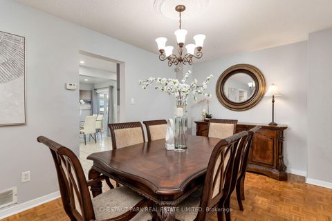 Photo 7 at 138 Largo Crescent, Maple, Vaughan