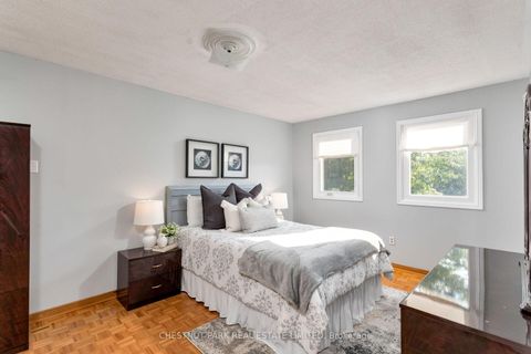 Photo 17 at 138 Largo Crescent, Maple, Vaughan