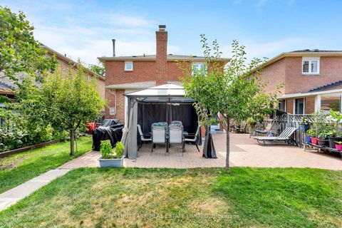 Photo 29 at 138 Largo Crescent, Maple, Vaughan