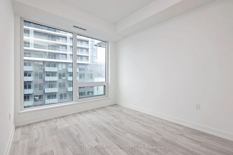 Photo 12 at 1003 - 8 Olympic Garden Drive, Newtonbrook East, Toronto