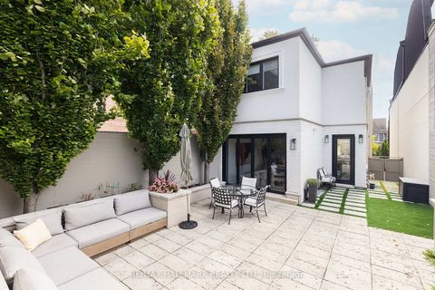 Photo 46 at 18 Foxley Street, Bellwoods, Toronto