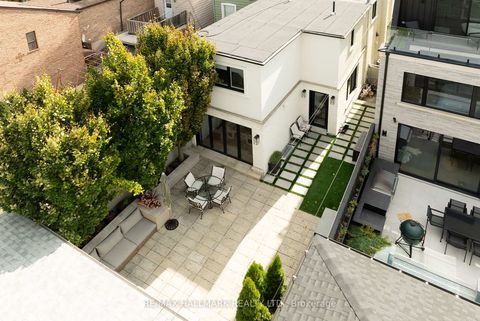 Photo 48 at 18 Foxley Street, Bellwoods, Toronto