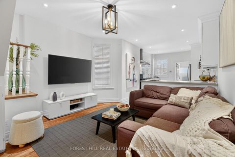 Photo 9 at 133 Ellsworth Avenue, Wychwood, Toronto