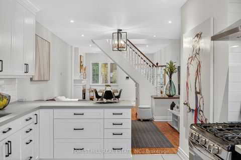 Photo 12 at 133 Ellsworth Avenue, Wychwood, Toronto