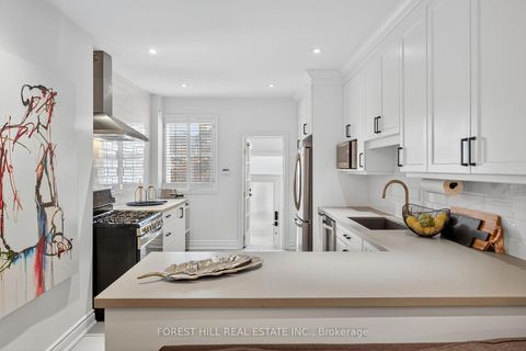 Photo 13 at 133 Ellsworth Avenue, Wychwood, Toronto