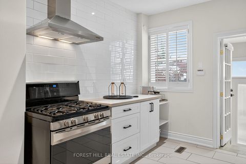 Photo 16 at 133 Ellsworth Avenue, Wychwood, Toronto