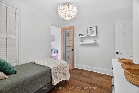 Photo 25 at 133 Ellsworth Avenue, Wychwood, Toronto