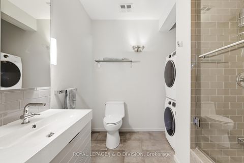 Photo 17 at 610 - 160 Baldwin Street, Chinatown, Toronto