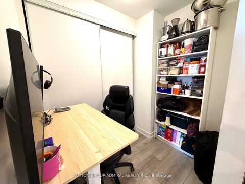 Photo 13 at 610 - 3100 Keele Street, CFB, Toronto