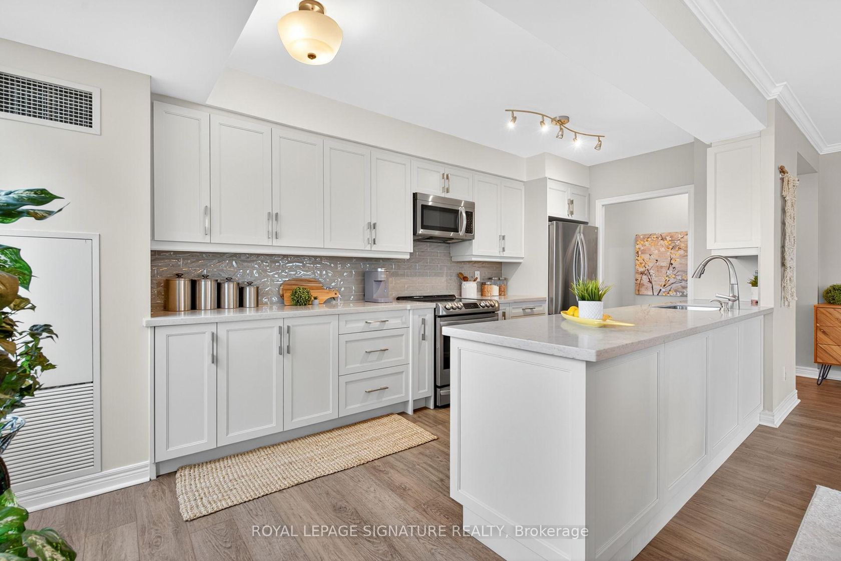 406 - 100 Promenade Circle, Brownridge, Vaughan 