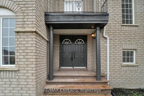 Photo 8 at 159 Sonoma Boulevard, Sonoma Heights, Vaughan