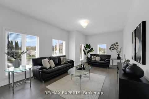 Photo 11 at 159 Sonoma Boulevard, Sonoma Heights, Vaughan