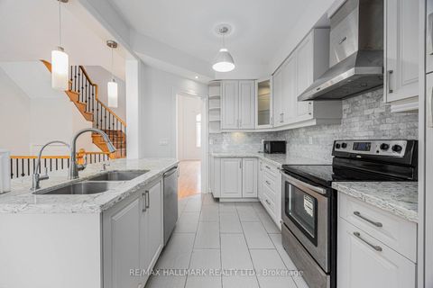 Photo 7 at 17 Oceanview Street, Rouge Woods, Richmond Hill