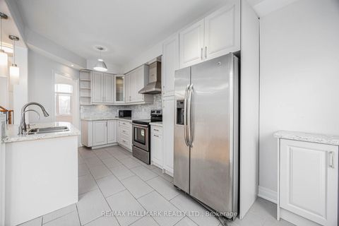 Photo 10 at 17 Oceanview Street, Rouge Woods, Richmond Hill