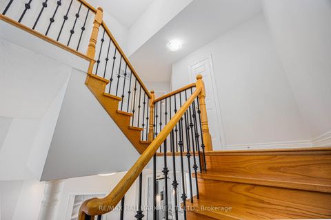 Photo 12 at 17 Oceanview Street, Rouge Woods, Richmond Hill
