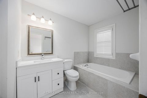 Photo 15 at 17 Oceanview Street, Rouge Woods, Richmond Hill