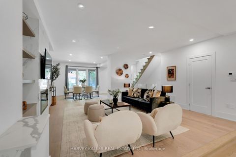 Photo 5 at 253 Albany Avenue, Annex, Toronto