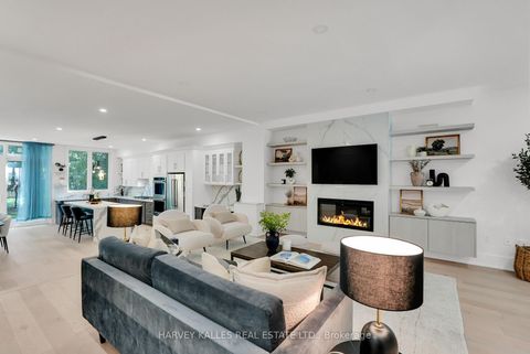 Photo 8 at 253 Albany Avenue, Annex, Toronto