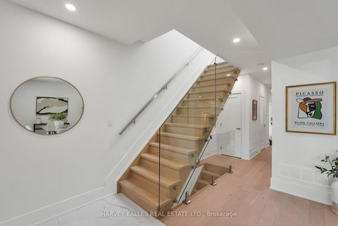 Photo 24 at 253 Albany Avenue, Annex, Toronto