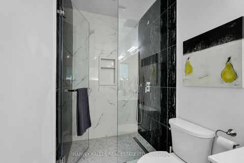 Photo 29 at 253 Albany Avenue, Annex, Toronto