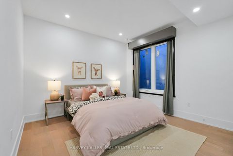 Photo 32 at 253 Albany Avenue, Annex, Toronto