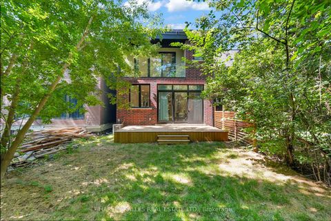 Photo 47 at 253 Albany Avenue, Annex, Toronto