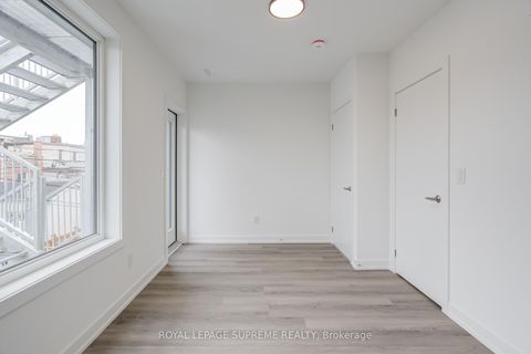 Photo 24 at 154 Robina Avenue, Oakwood Village, Toronto