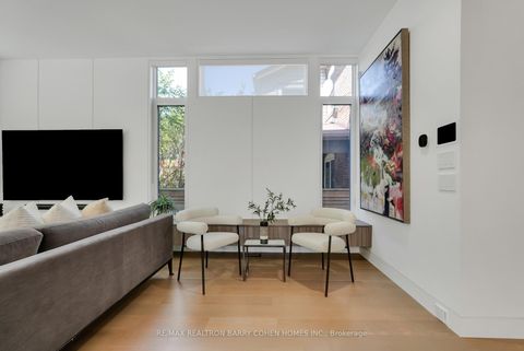 Photo 6 at 52 Elmsthorpe Avenue, Forest Hill South, Toronto