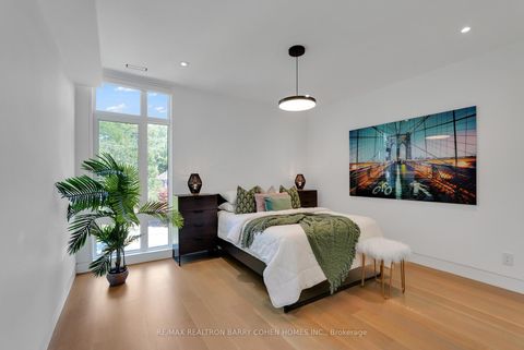 Photo 23 at 52 Elmsthorpe Avenue, Forest Hill South, Toronto