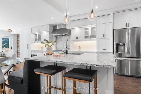 Photo 2 at 17 Earnscliffe Road, Oakwood Village, Toronto