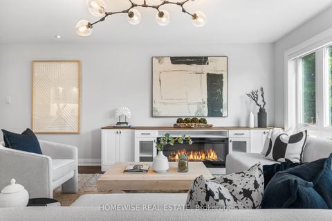 Photo 7 at 17 Earnscliffe Road, Oakwood Village, Toronto