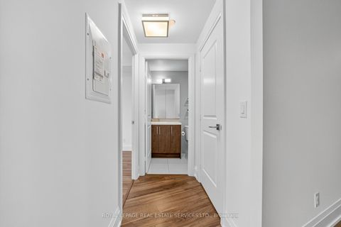 Photo 15 at 308 - 1 Old Mill Drive, Swansea, Toronto