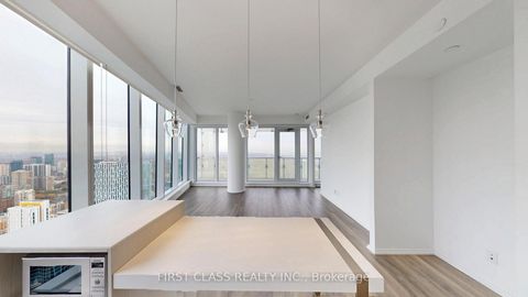 Photo 14 at 5702 - 197 Yonge Street, Yonge Corridor, Toronto