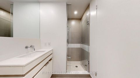 Photo 33 at 5702 - 197 Yonge Street, Yonge Corridor, Toronto