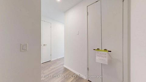 Photo 35 at 5702 - 197 Yonge Street, Yonge Corridor, Toronto