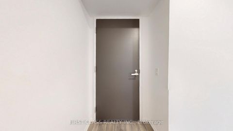 Photo 36 at 5702 - 197 Yonge Street, Yonge Corridor, Toronto