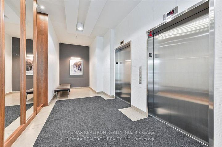 Photo 7 at 1110 - 15 Singer Court, Bayview Village, Toronto