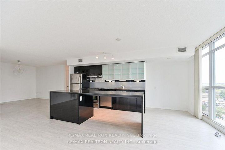 Photo 14 at 1110 - 15 Singer Court, Bayview Village, Toronto