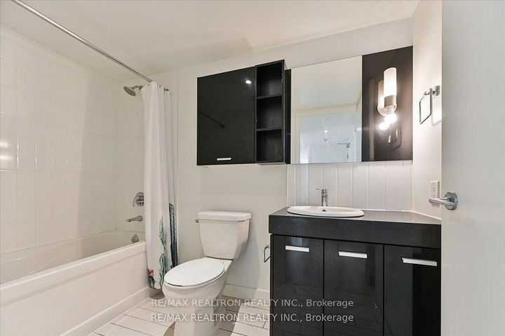 Photo 25 at 1110 - 15 Singer Court, Bayview Village, Toronto