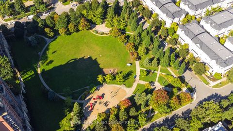 Photo 13 at 627 - 3 Everson Drive, Willowdale East, Toronto